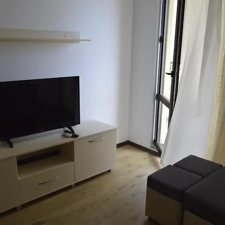 джули 1 Appartement