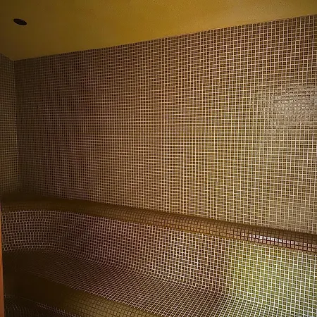 джули 1 Apartment