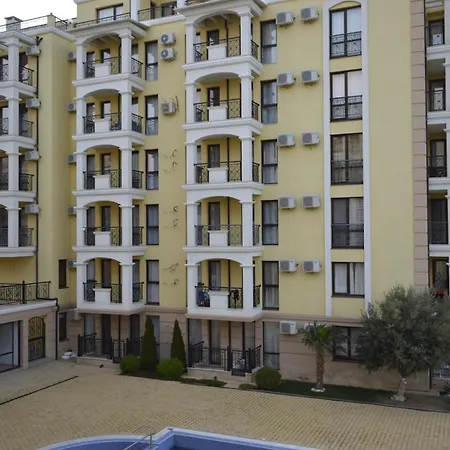 Apartment джули 1 *